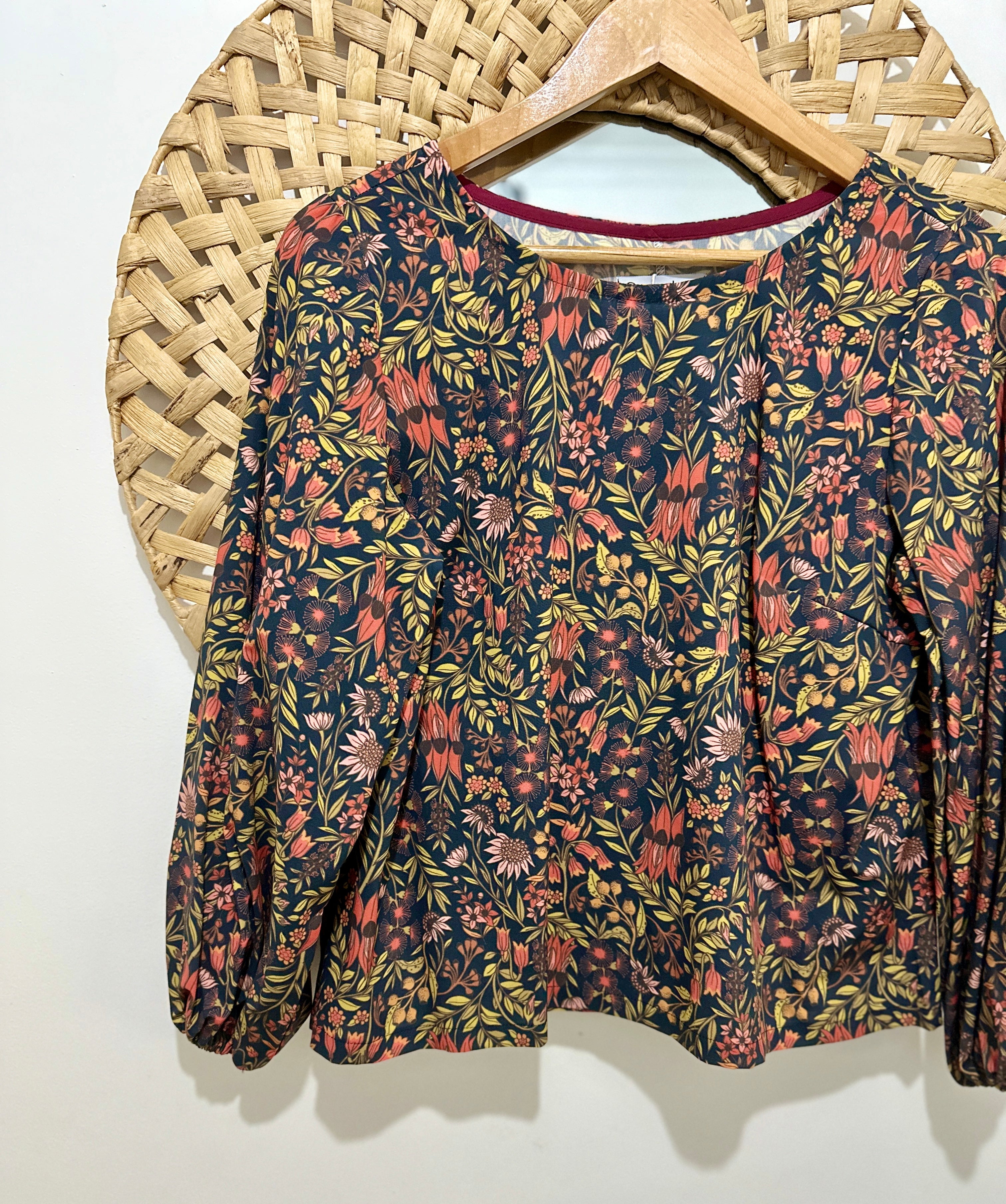 Balloon Sleeve Top - Desert Pea print Black