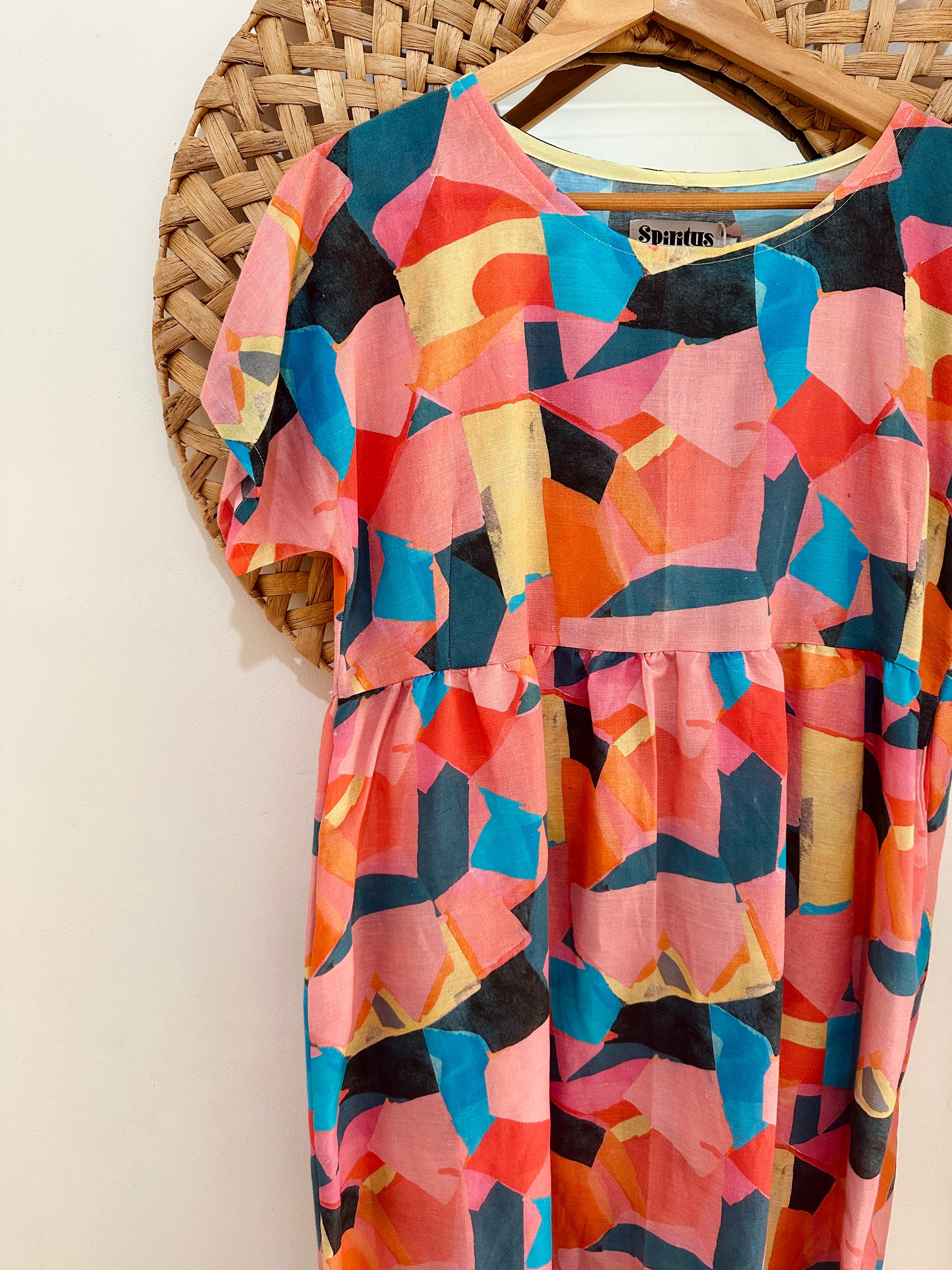 SAMPLE Shift Dress - one only available SIZE 8
