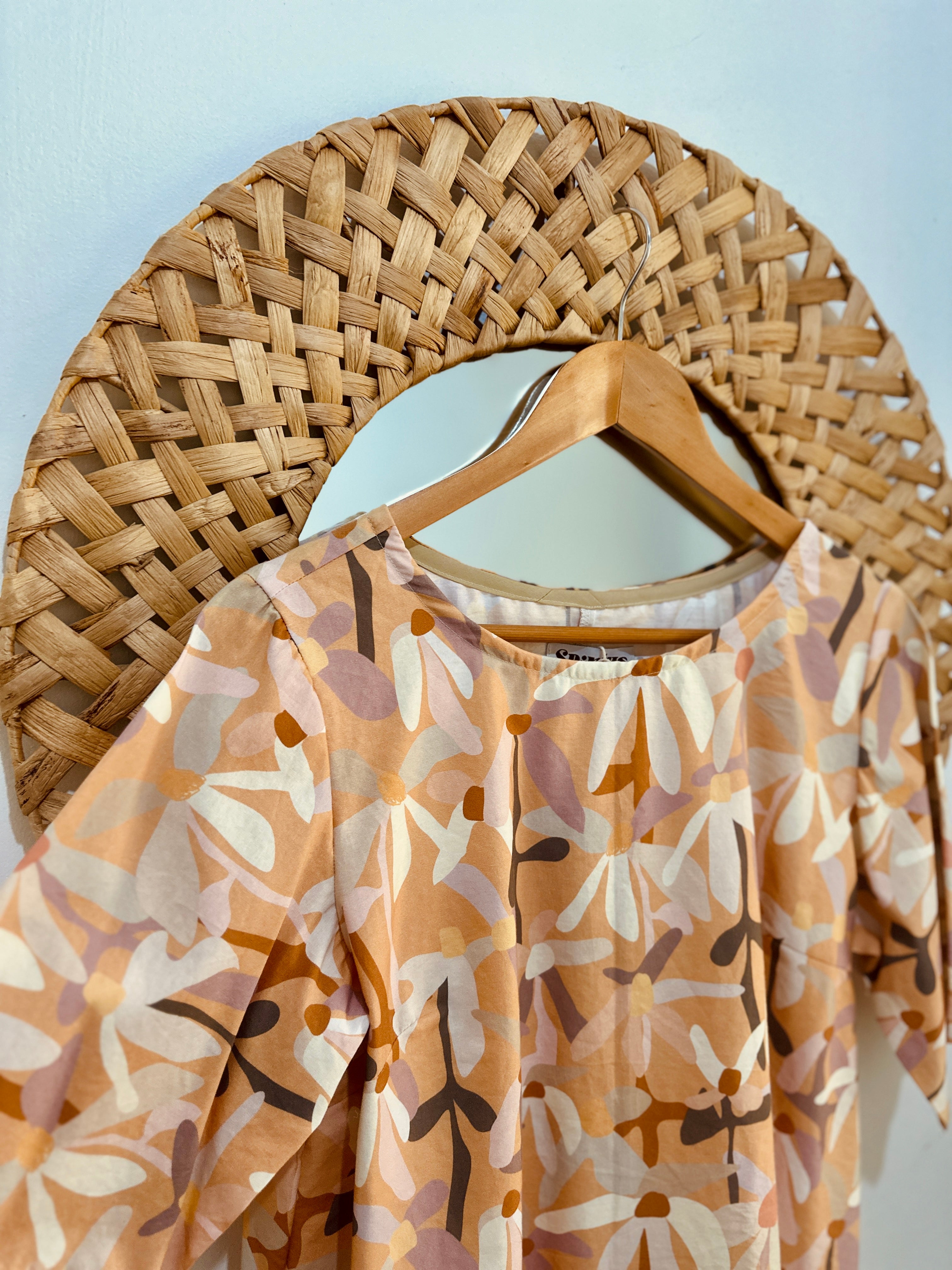 Tee Top -
